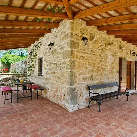 Stancija Bursic Tatil Evi Pula