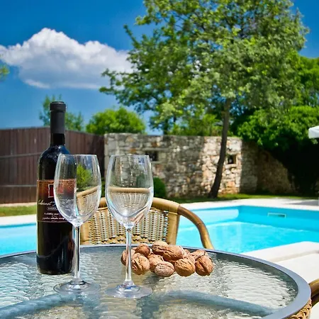 Tatil Evi Stancija Bursic