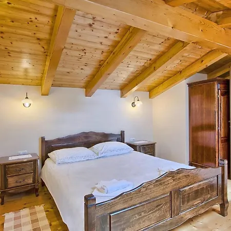 Tatil Evi Stancija Bursic *