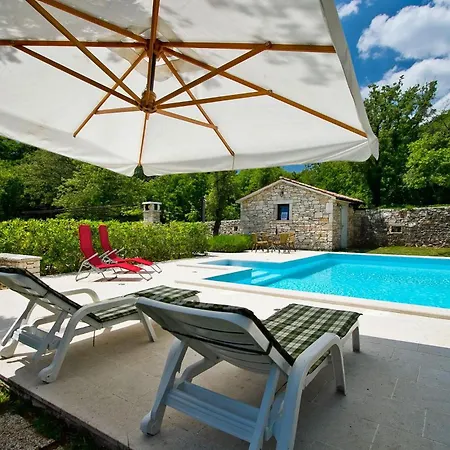 Casa de Férias Stancija Bursic