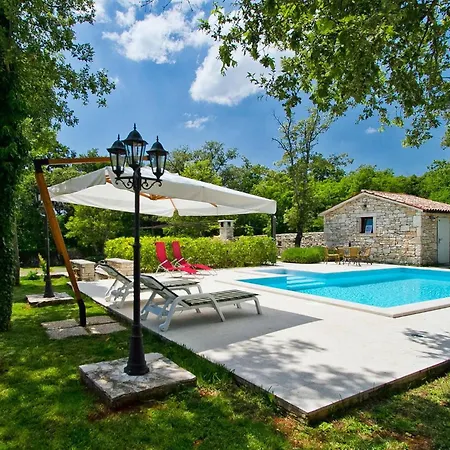 Stancija Bursic * Pula