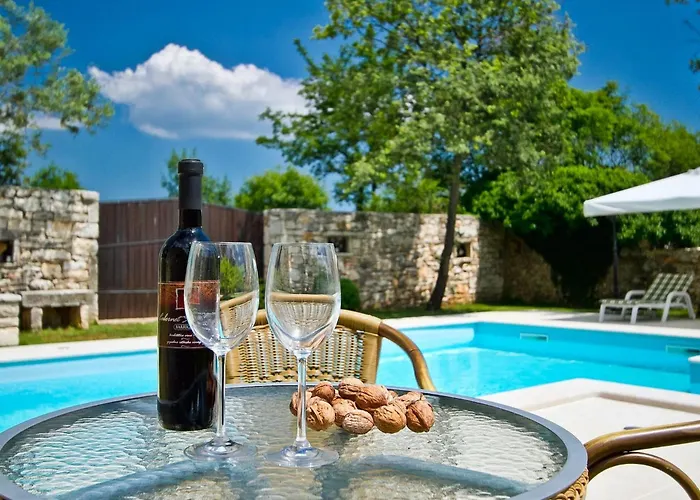 펜션 Stancija Bursic